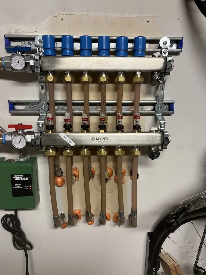 Plumber performing Leak Detection at a residential property in La Palma